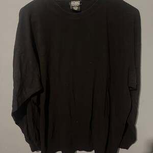 Black Long-Sleeve Crew Neck T-Shirt